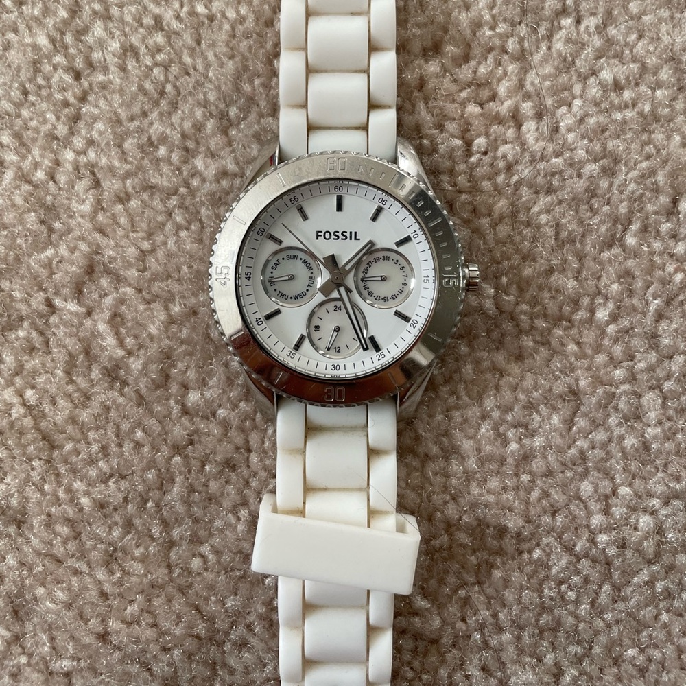 White Fossil watch